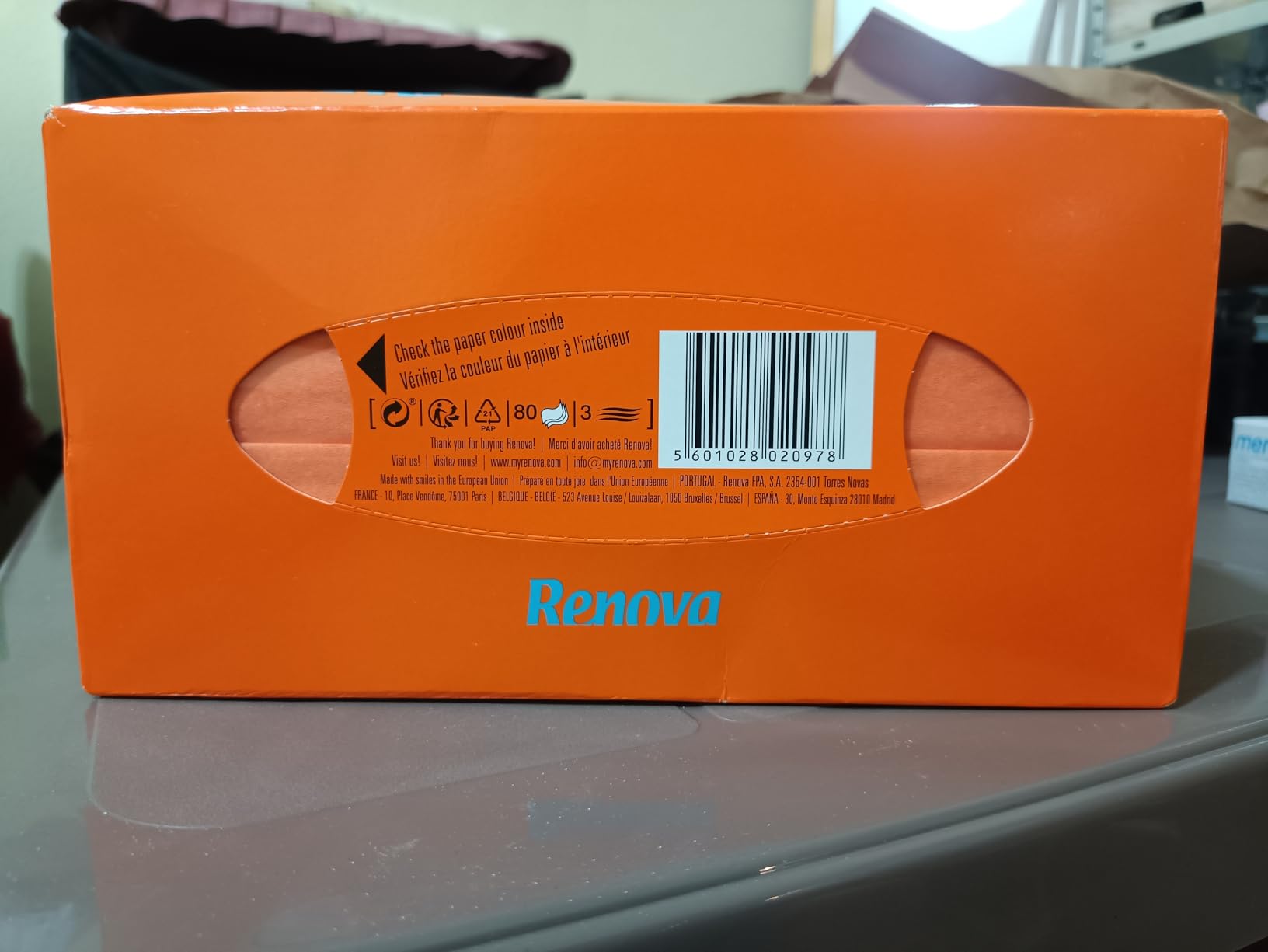 Renova Tissues RED Facial 80 Tissues Gesichtstücher, rot und 3-lagig