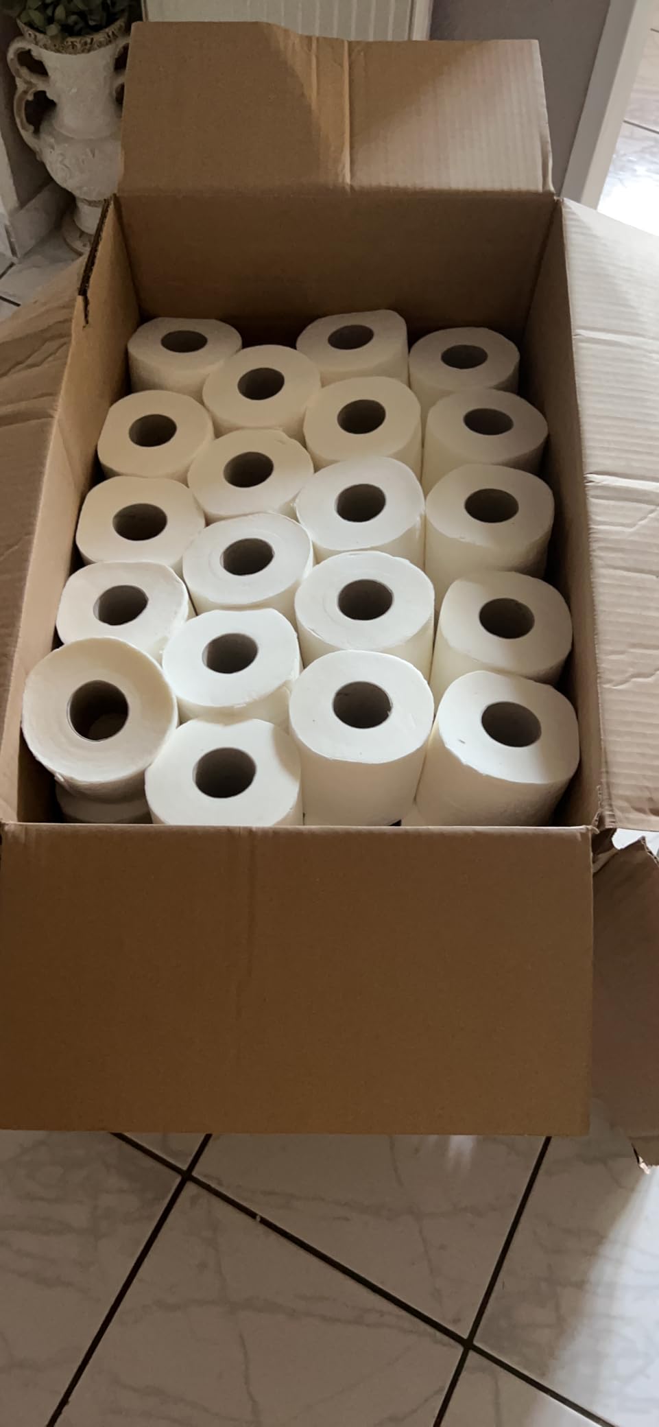 Hakle Kamille Toilettenpapier 24 Rollen, Kamillenduft