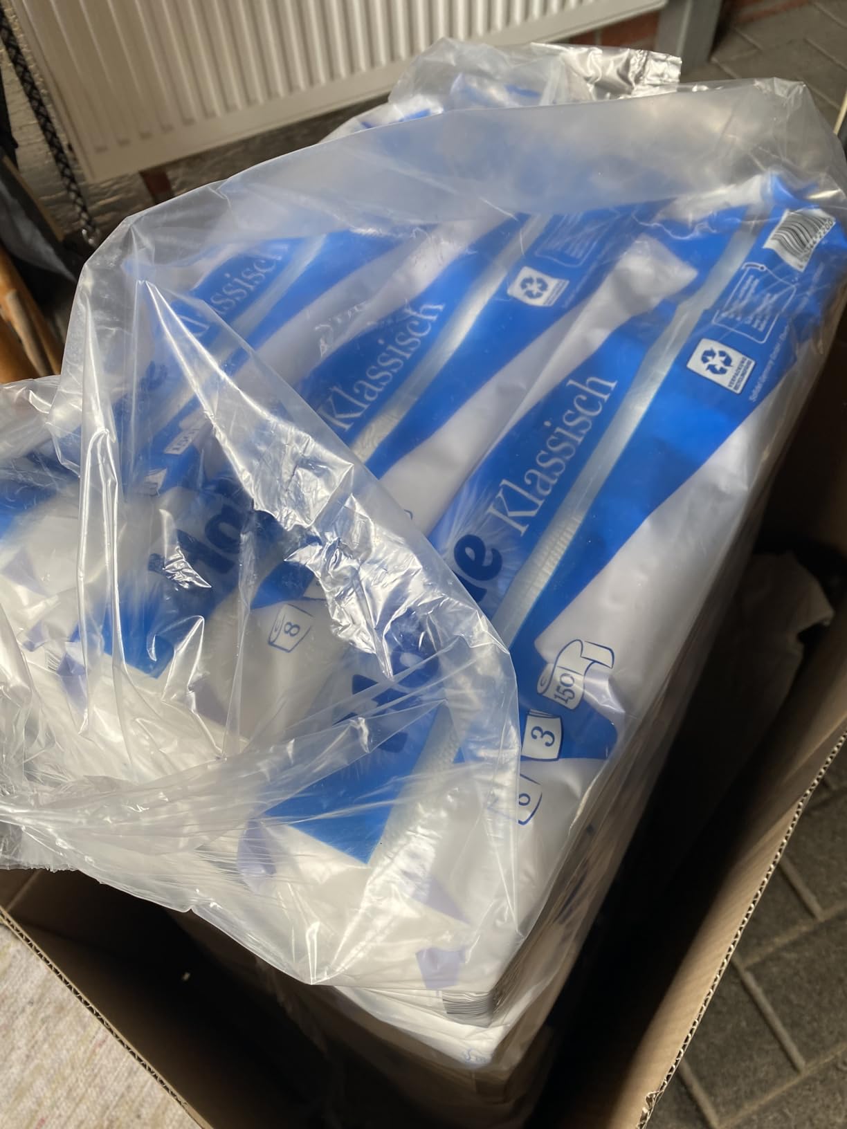 Hakle Klassisch Toilettenpapier 80 Rollen, 3-lagig