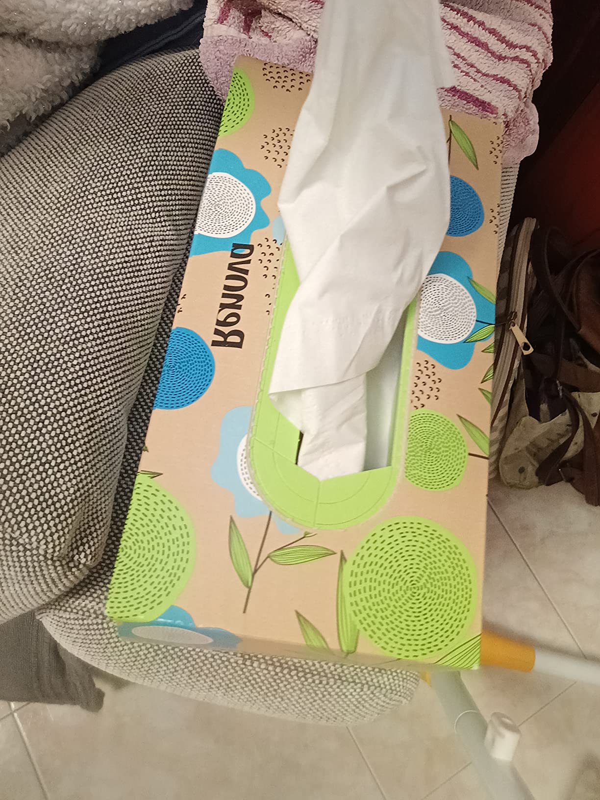 Renova Tissues 100% RECYCLED Facial Tissues Taschentücher 70 Stück unparfümiert
