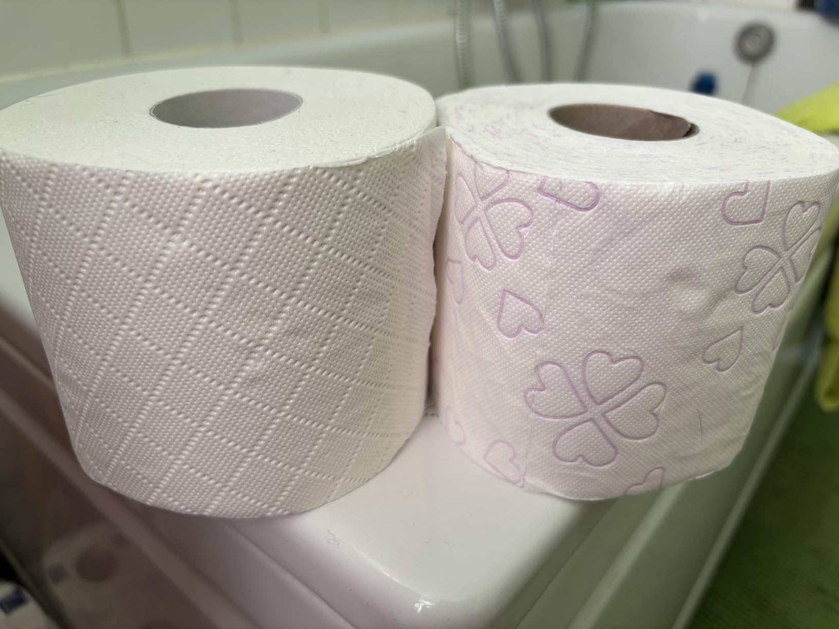 Glücksblatt Toilettenpapier, 56 Rollen, 130 Blatt, 4-lagig mit Blütenduft