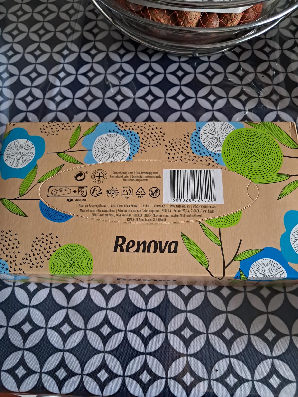 Renova Tissues 100% RECYCLED Facial Tissues Taschentücher 70 Stück unparfümiert