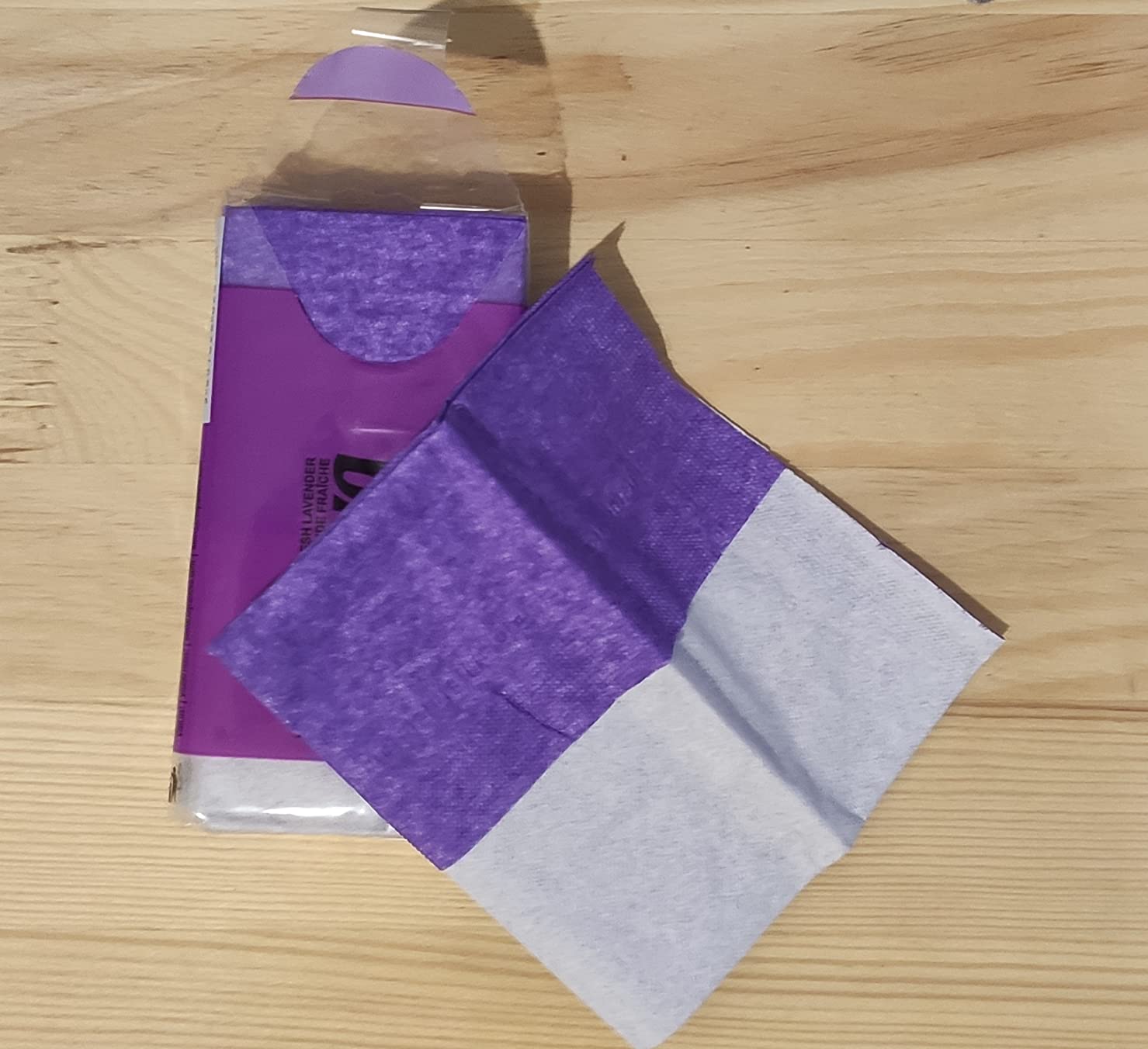 Renova Tissues Red Label Taschentücher, lila, Lavendelduft, 6 Päckchen