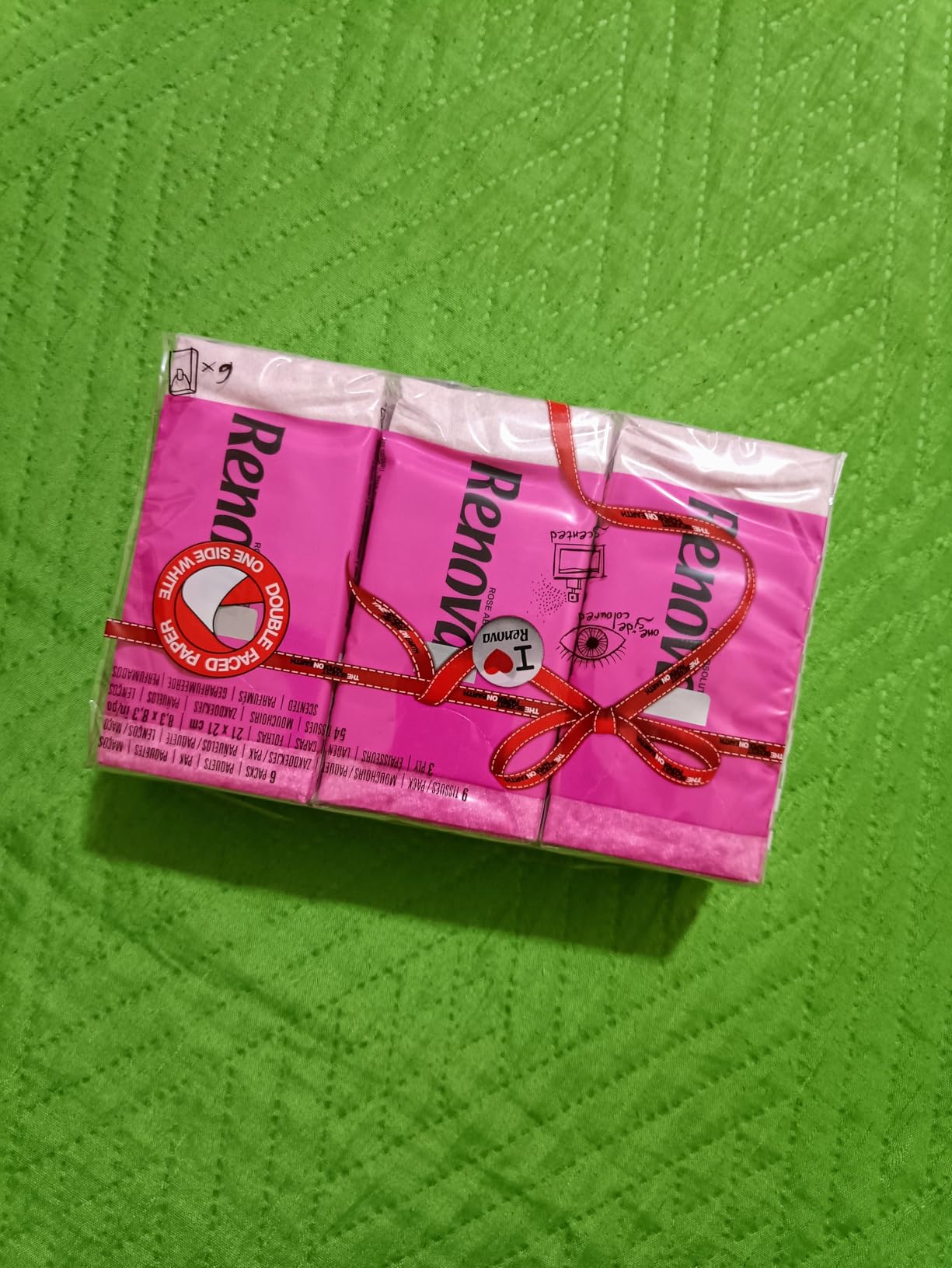 Renova Tissues Red Label Taschentücher, blau, Blaubeerkuchen-Duft, 6 Packungen